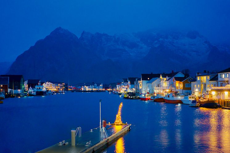 Christmas in Henningsvær-Photo - Gunnbjörg Gunnarsdottir 