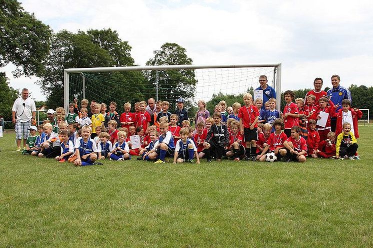 Fussballfest der guten Tat in Rötha