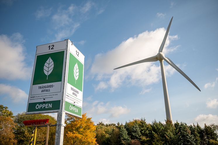 Den 11 november öppnar Hedeskogas nya återvinningscentral - en mer modern och hela 3 500 kvadratmeter större återvinningscentral. Den ligger på vänster sida precis före infartsbommarna till Hedeskoga avfallsanläggning.