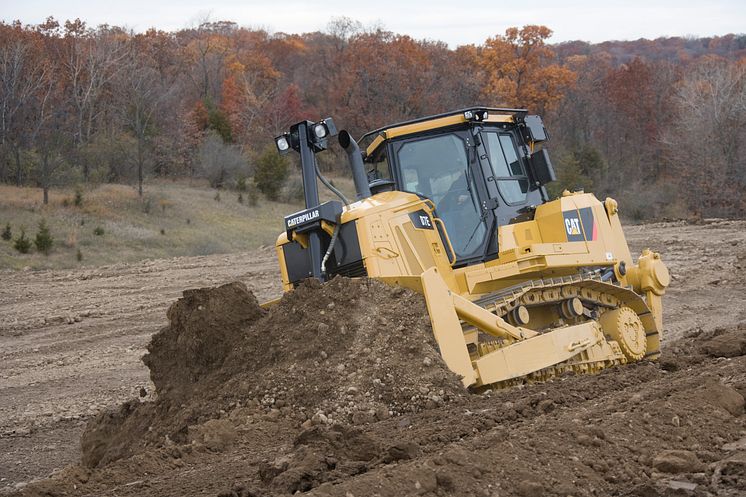 Cat D7E bandschaktare i arbete-4