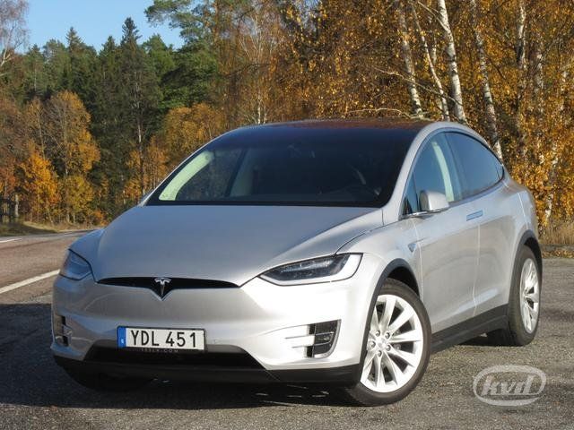 Nu säljs den första begagnade Tesla Model X