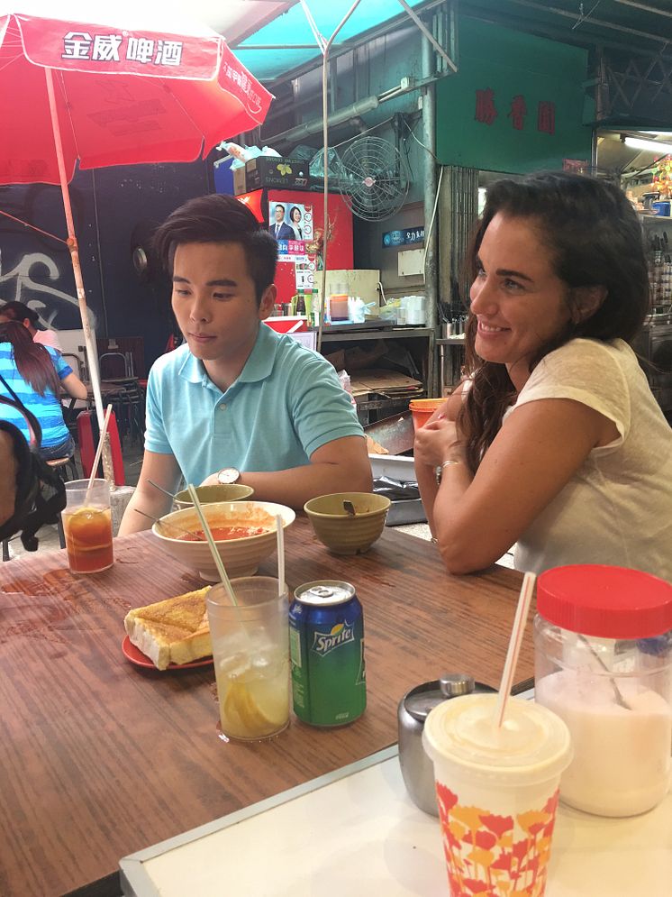 MTR Food Challenge: Tilde testar streetfood i Hongkong