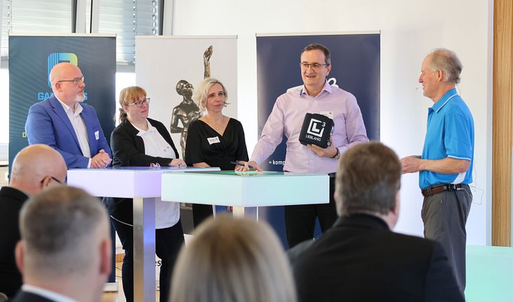 MN_Podium_Roland_Gäbler_Copyright_LIEBLANG_Gruppe.JPG