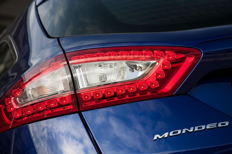 Ford lanserar ny generation Mondeo Hybrid under 2019