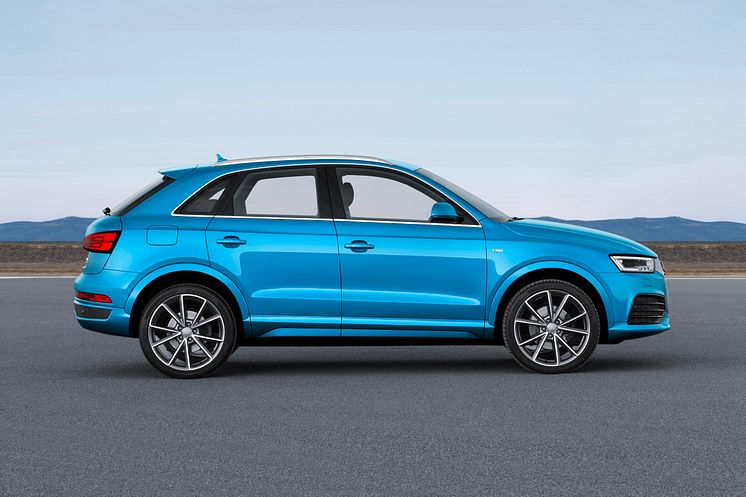 Q3 blue side