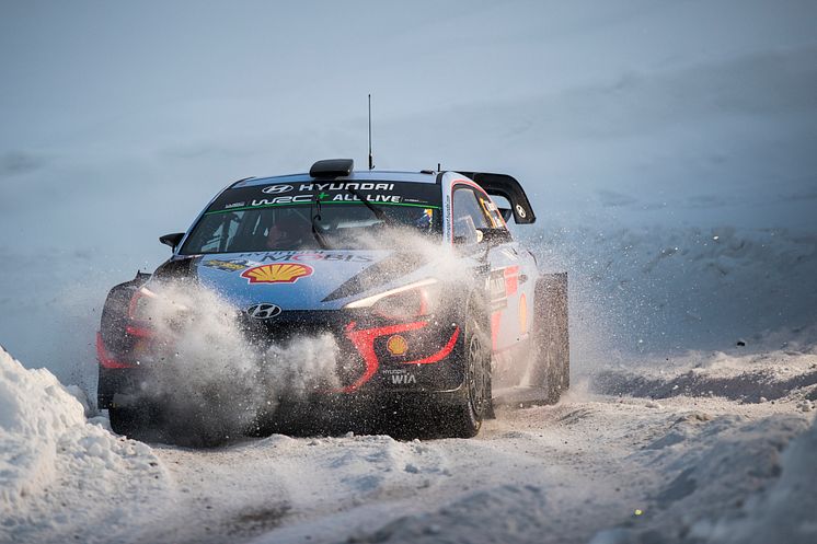 Hyundai tar dubbla pallplatser i Rally Sweden.