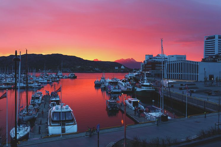 Solnedgang_i_Bodo_havn_VBD_02740_1920_Foto_Kathrine__Sorgard