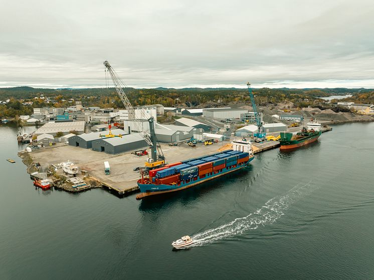 Container_Arendal_havn_DJI_20231023114717_0126_D