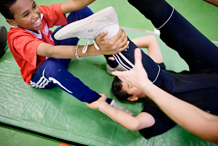 Cirkus Cirkör spelar på Asylboenden