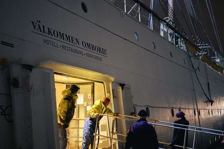 Barken Viking lämnar Göteborg