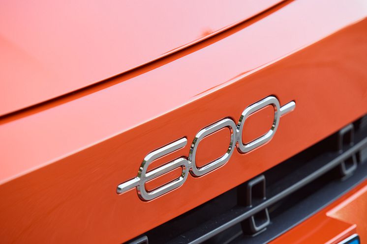 09_Fiat 600e La Prima