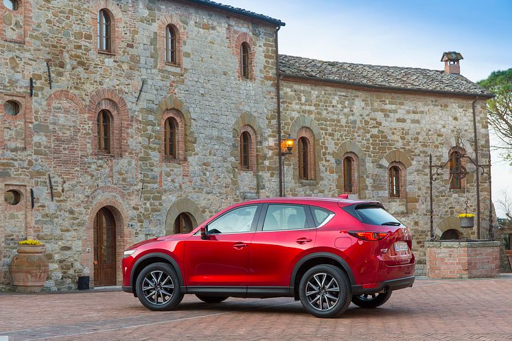 New_CX-5_Italy2017_Still_23