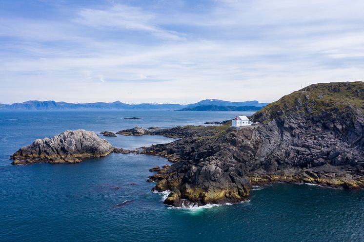 Kråkenes Lighthouse - Photo - Visit FjordKysten..jpg