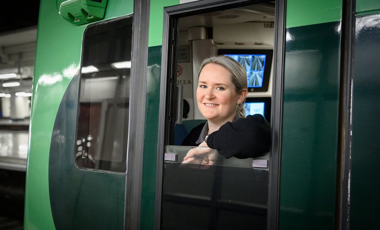 Paige Lunn is calling on other women to join the railway