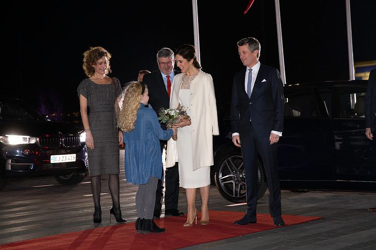 D.K.H. Kronprins Frederik og Kronprinsesse Mary ankommer til Musikkens Hus i Aalborg