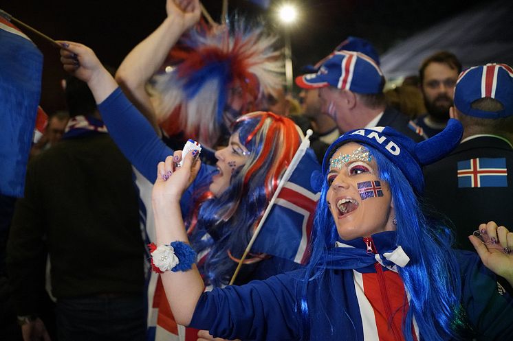 Isländska fans VM_press