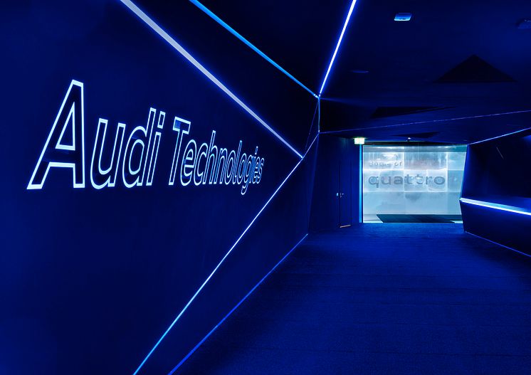 Indgangsparti før sanserum i is - home of quattro - på Audis stand på Frankfurt International Motor Show 2015