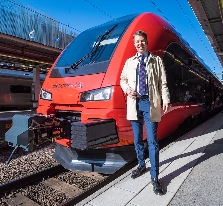 Johan Söör framför tåget