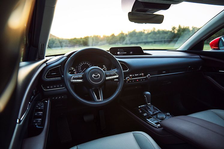 Oppdatert CX-30