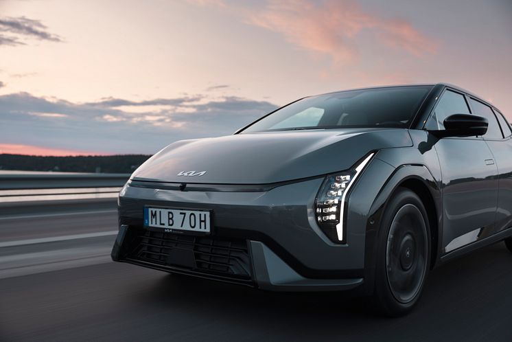 Elbilen Kia EV4 lanseras Sverige 