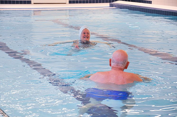 Invigning av nyrenoverade poolen i Svalnäs