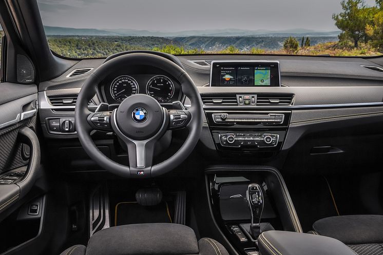 HELT NYA BMW X2