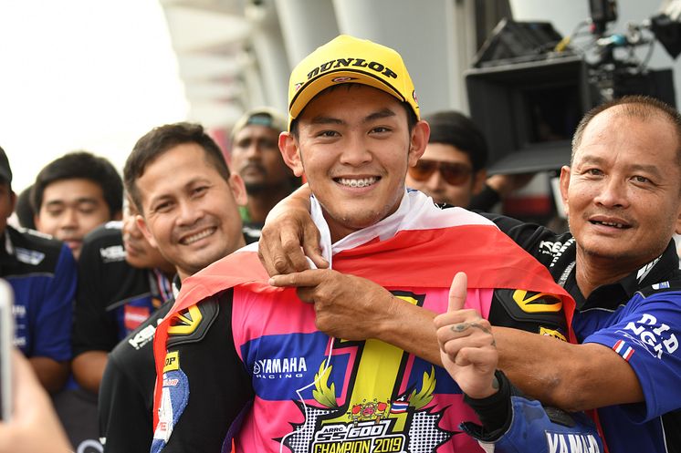 2019092305_003xx_Peerapong_Wins_ARRC_SS600_Title_4000