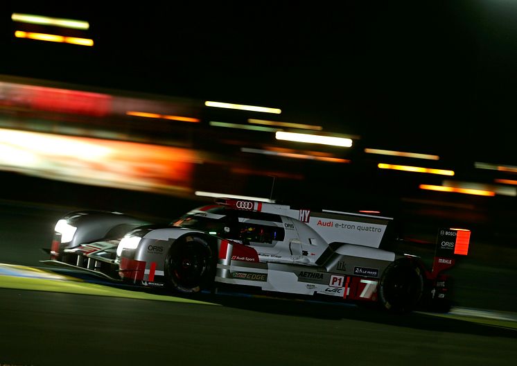 Audi R18 e-tron quattro #7 natkørsel