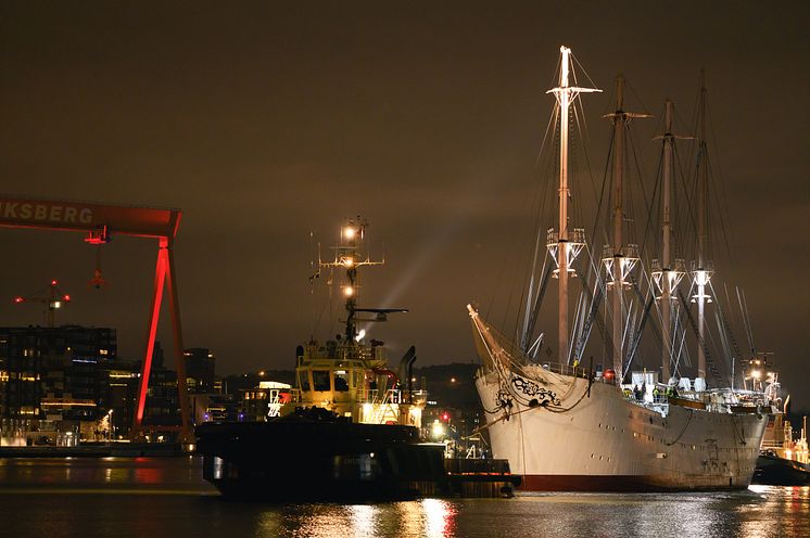 Barken Viking lämnar Göteborg