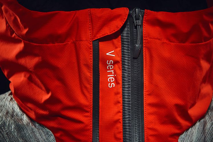 V series down jacket