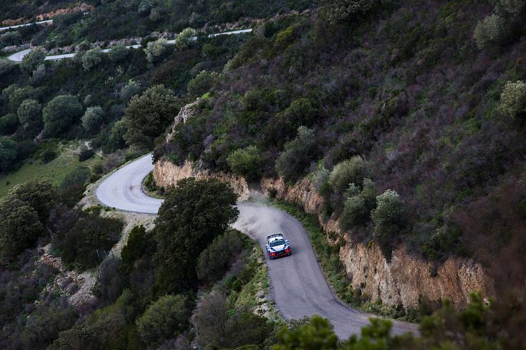 Hyundai Motorsport på pallen i Tour de Corse.