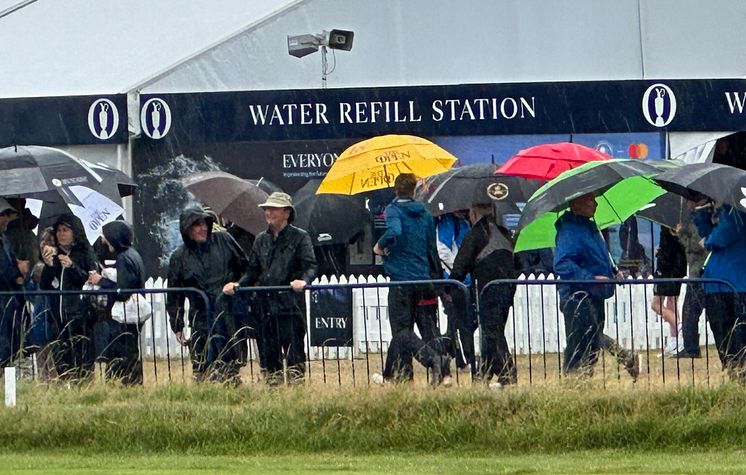 Bluewater water wall dispenser umbrellas