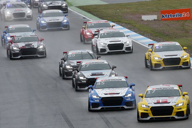 Audi TT cup #17, Nicolaj Møller Madsen i front