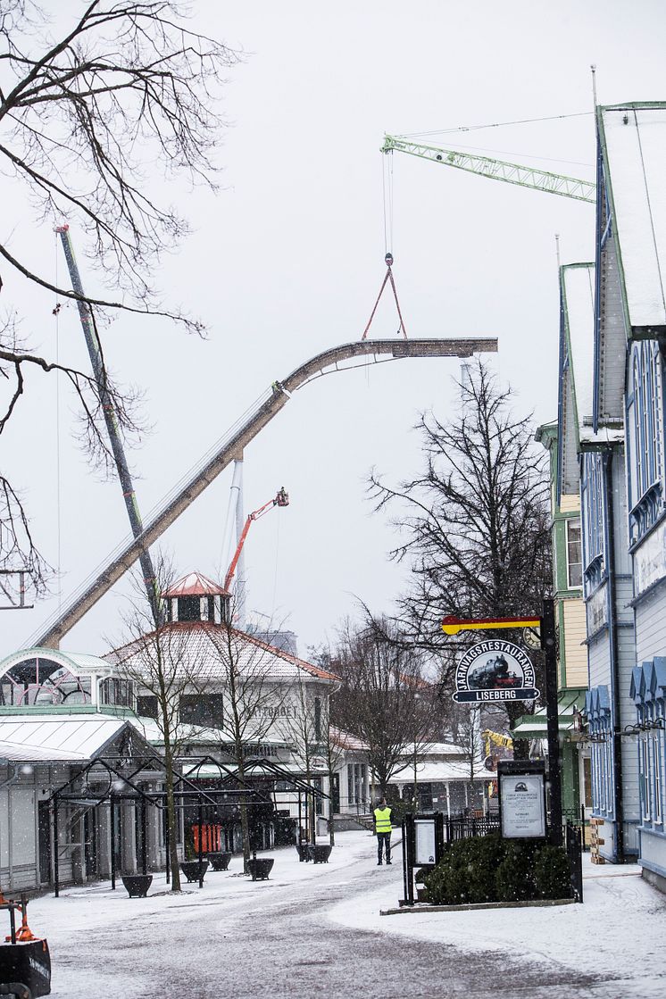 Valkyrias topp i snöfall