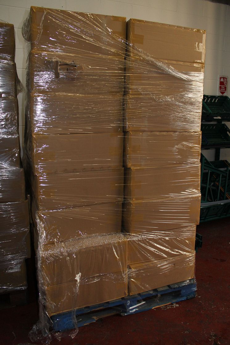 NW 03 14  illegal cigarettes seized in Huyton 3