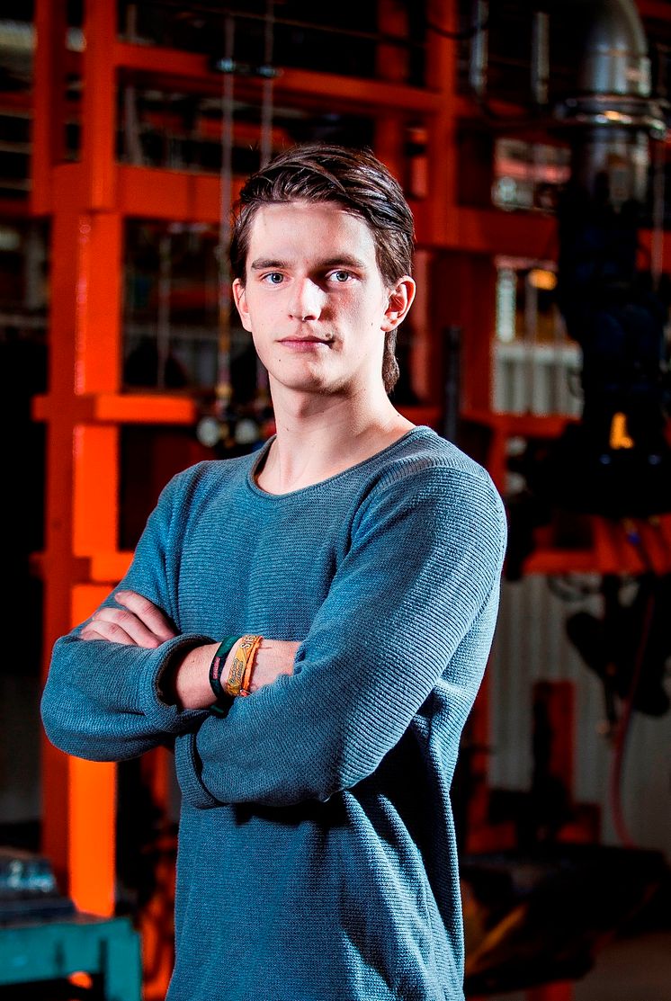 Jakob Jansson, Växjö, finalist i "SM för unga plåtslagare 2013".