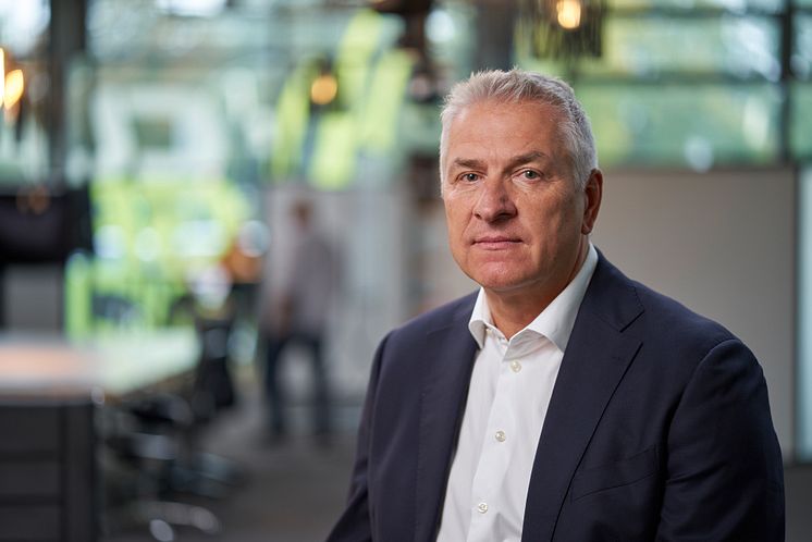 390305 Bernd Ludewig, Member of the Group Executive Board Sales and Service