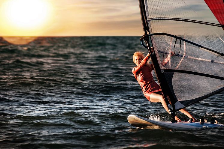 windsurfing redit-mikeorlov  Stock photo ID-802399448