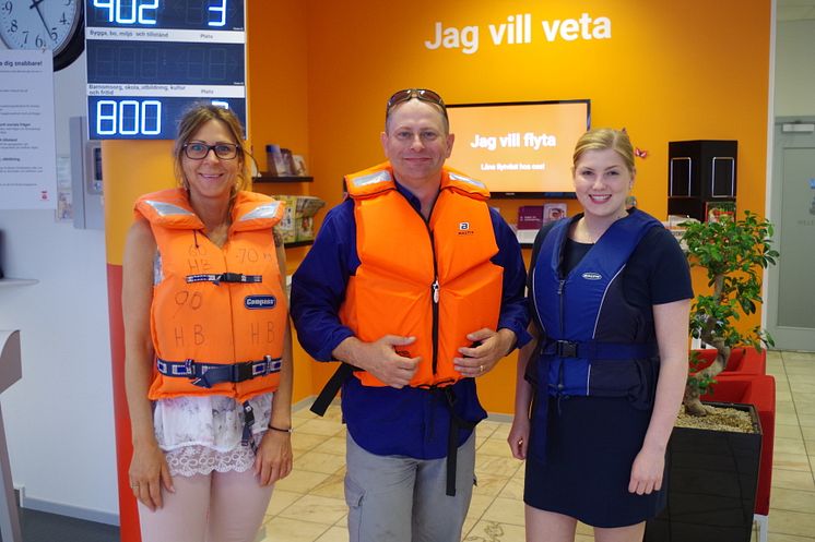 Låna flytväst gratis hos Helsingborg kontaktcenter. Foto: Anna Westerlund Rosengren 