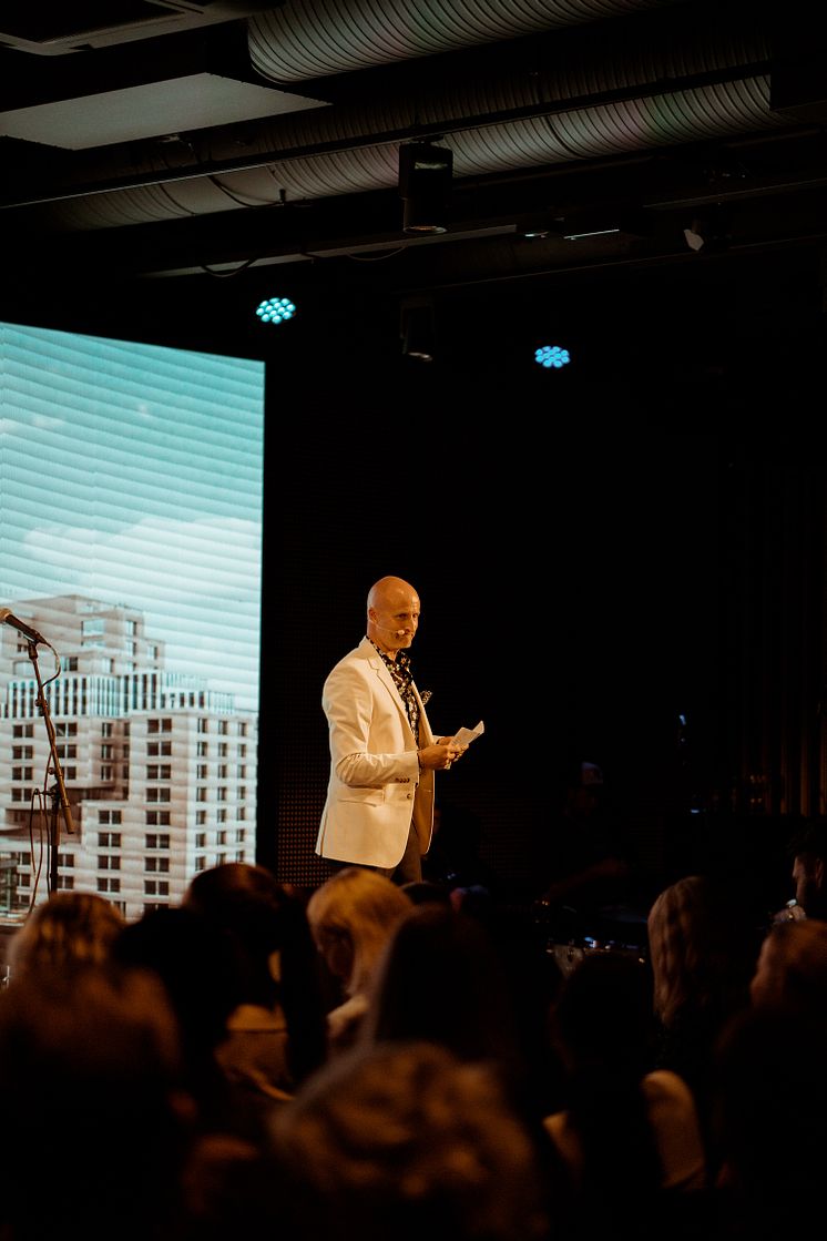 Hotellsjef på Clarion Hotel Oslo, Robert Holan, på åpningsfesten.