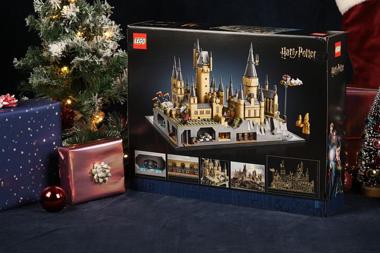 LEGO_Harry_Potter_Hogwarts_Castle