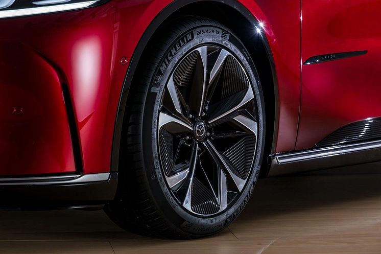 Mazda6e Takumi Plus