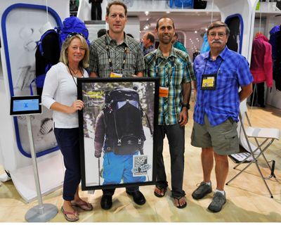 Fra venstre: Kristin Hostetter, Gear Editor i Backpacker Magazine, Keith Patterson, VP of Sales and Marketing i Bergans USA, Dennis Lewon, Executive Editor i Backpacker magazine, Pat Loomis, President i Bergans USA.