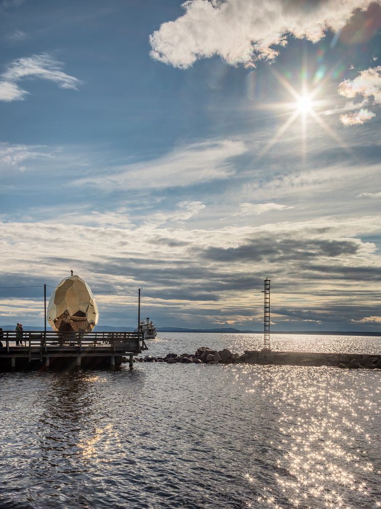 Solar Egg för Riksbyggen av Bigert & Bergström