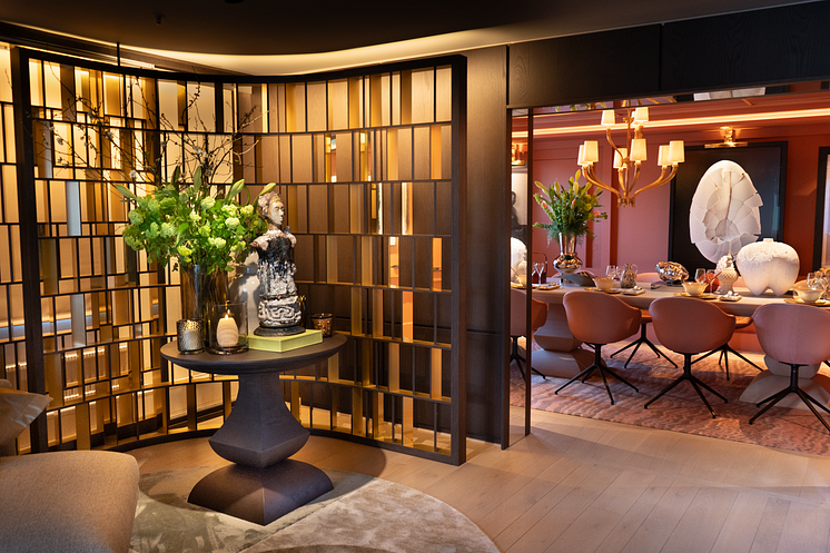TheRoyalSuite_dining room_living room.png