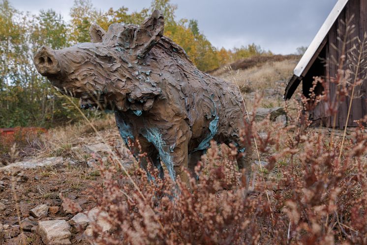 Purple Path_Wildschweine_Mit der Skulpturengruppe „Wildschweine“ von Carl Emanuel Wolff soll an den Gründungsmythos und die Bedeutung des Montanwesens entlang des PURPLE PATH erinnert werden_Fotograf Ronny Küttn.jpg