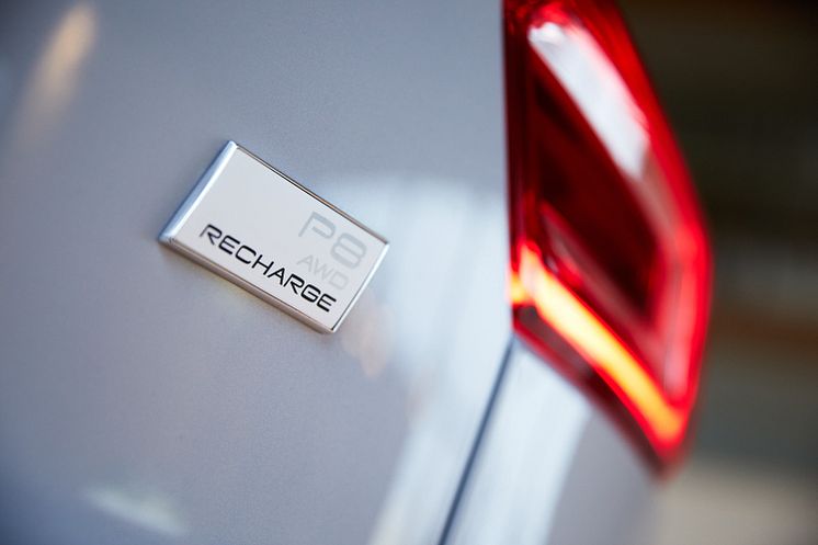 Volvo_Cars_XC40_Recharge_-_details