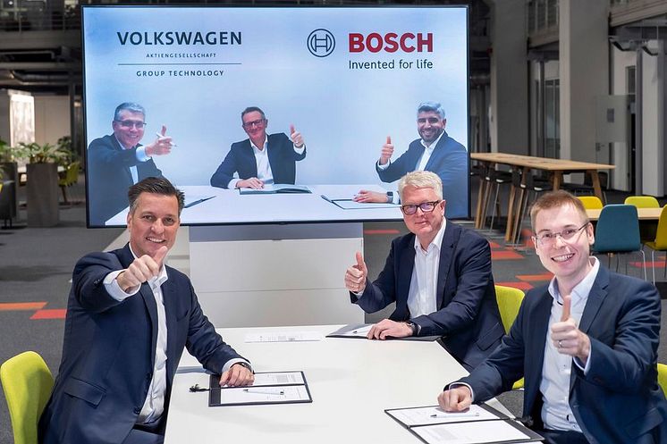 Signering 17 januari 2022 med representanter från Volkswagen Group och Bosch Group..jpeg