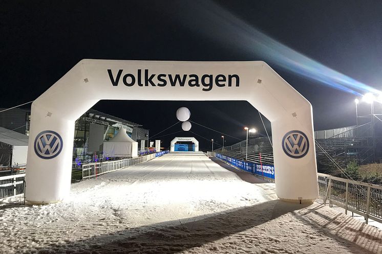 0-100 på skidor – i helgen arrangeras Supersprinten utanför Bernes Volkswagen-anläggning i Östersund. 