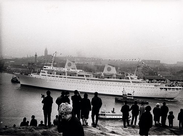 Kungsholms första ankomst till Göteborg år 1966 .Tillhör samlingar Sjöfartsmuseet Akvariet. 
